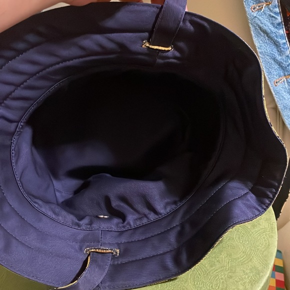 Brand new Gucci bucket hat - Picture 3 of 7
